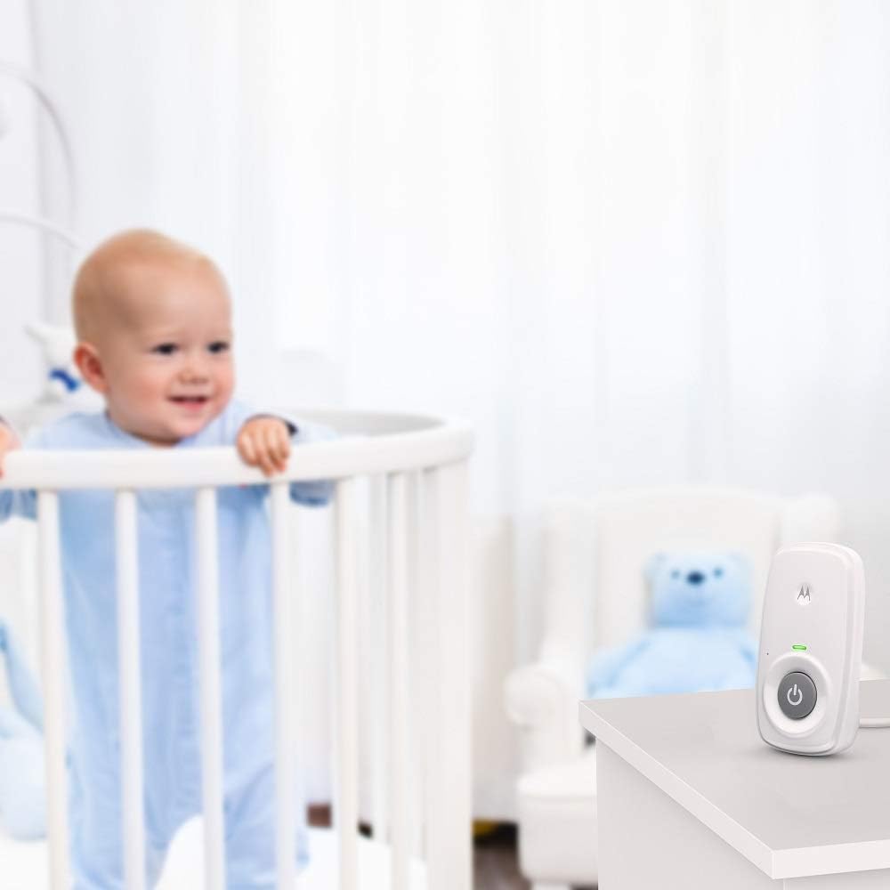 motorola nursery am24 / mbp24 audio baby monitor with room temperature display, high sensitivity microphone and two way talk, uhf, white motorola nursery am24 / mbp24 audio baby monitor with room temperature display, high sensitivity microphone and two way talk, uhf, white