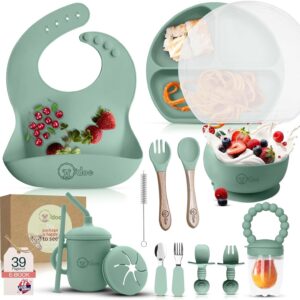 o'doe 17 piece bpa free silicone baby feeding set | thick & soft suction plates, baby bowls, wooden fork & spoon, and more | make mealtime fun and easy for your little one (green, v2)
