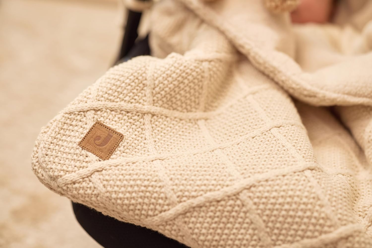 jollein check knit oatmeal footmuff for baby car seat group 0+ and pushchair for 3 point and 5 point harness knitting pattern and fleece lining jollein check knit oatmeal footmuff for baby car seat group 0+ and pushchair for 3 point and 5 point harness knitting pattern and fleece lining