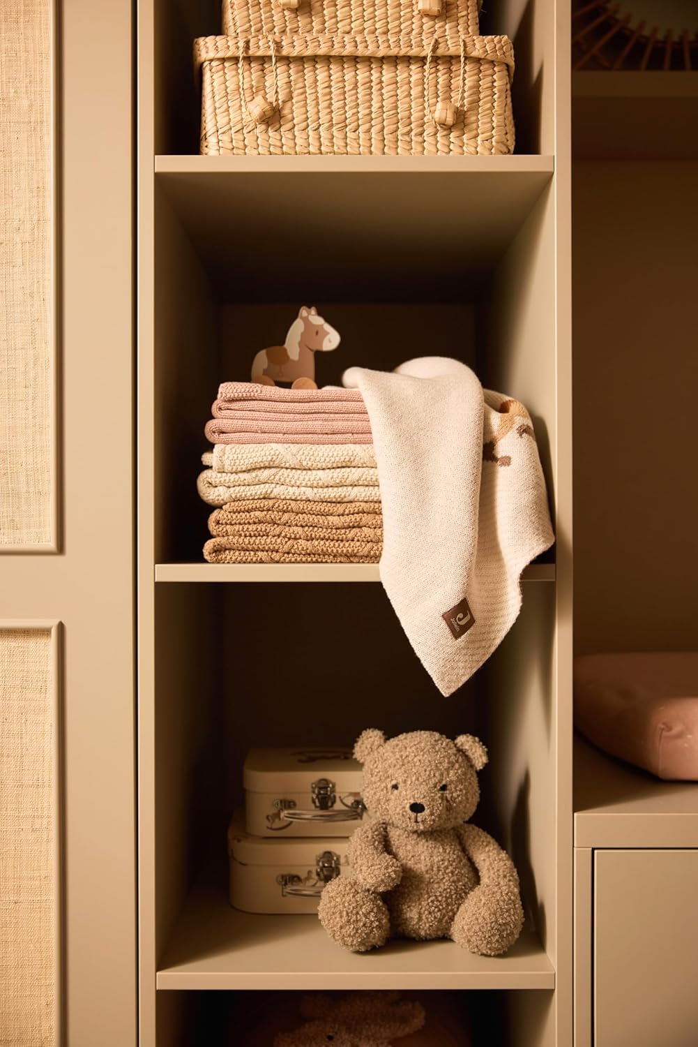 jollein cosy knit baby blanket, wild pink velvet, 75 x 100 cm, 60% cotton, 40% acrylic, 100% polyester inner, for baby cot, 2.0 tog, oeko tex certified, knitted pattern jollein cosy knit baby blanket, wild pink velvet, 75 x 100 cm, 60% cotton, 40% acrylic, 100% polyester inner, for baby cot, 2.0 tog, oeko tex certified, knitted pattern