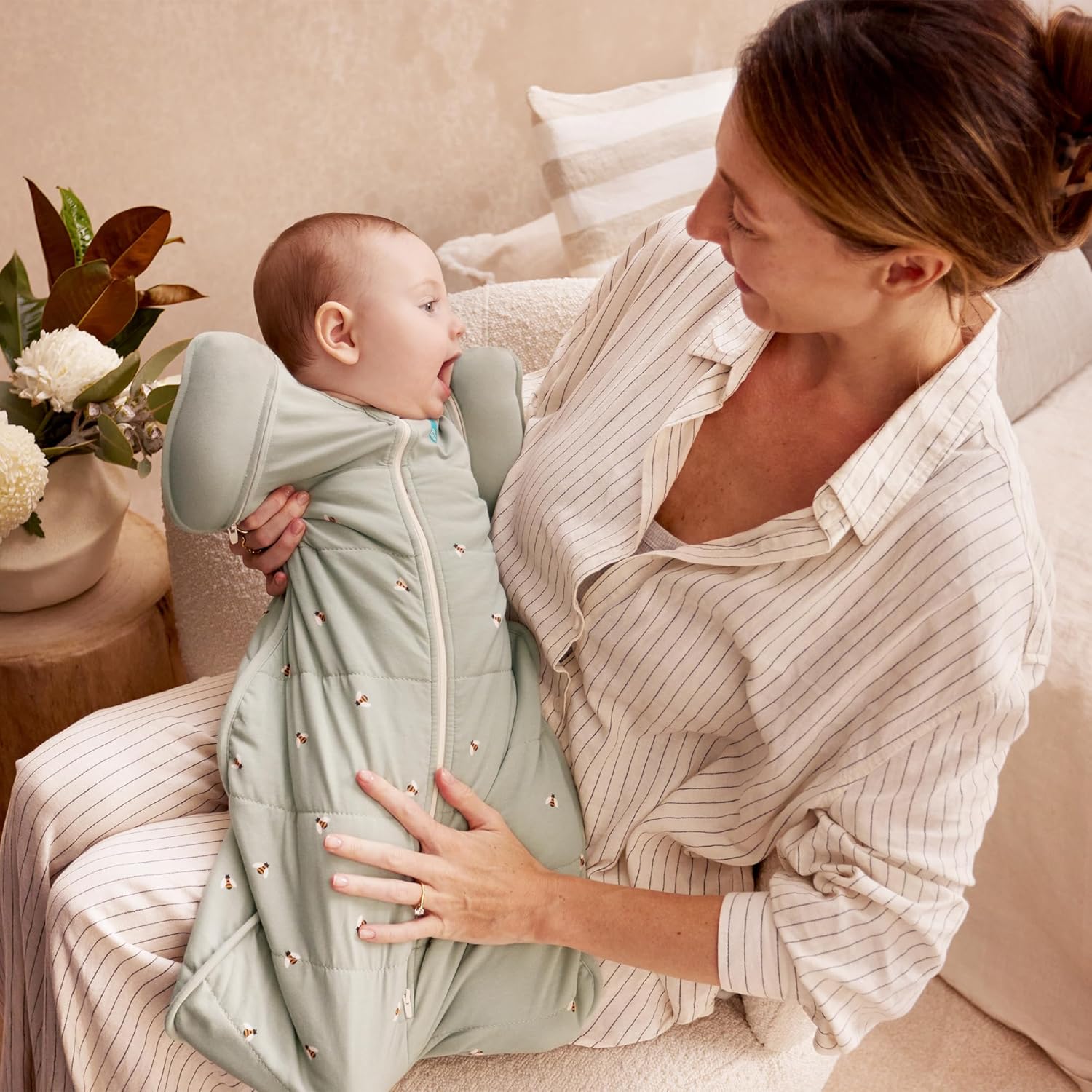 love to dream™ swaddle up™ transition bag, large 8.5 11 kg, bees olive, snug fit, zip off wings, 2.5 tog for 16 20°c temp, machine washable quilted stretch cotton, 2 zips, easy nappy change love to dream™ swaddle up™ transition bag, large 8.5 11 kg, bees olive, snug fit, zip off wings, 2.5 tog for 16 20°c temp, machine washable quilted stretch cotton, 2 zips, easy nappy change